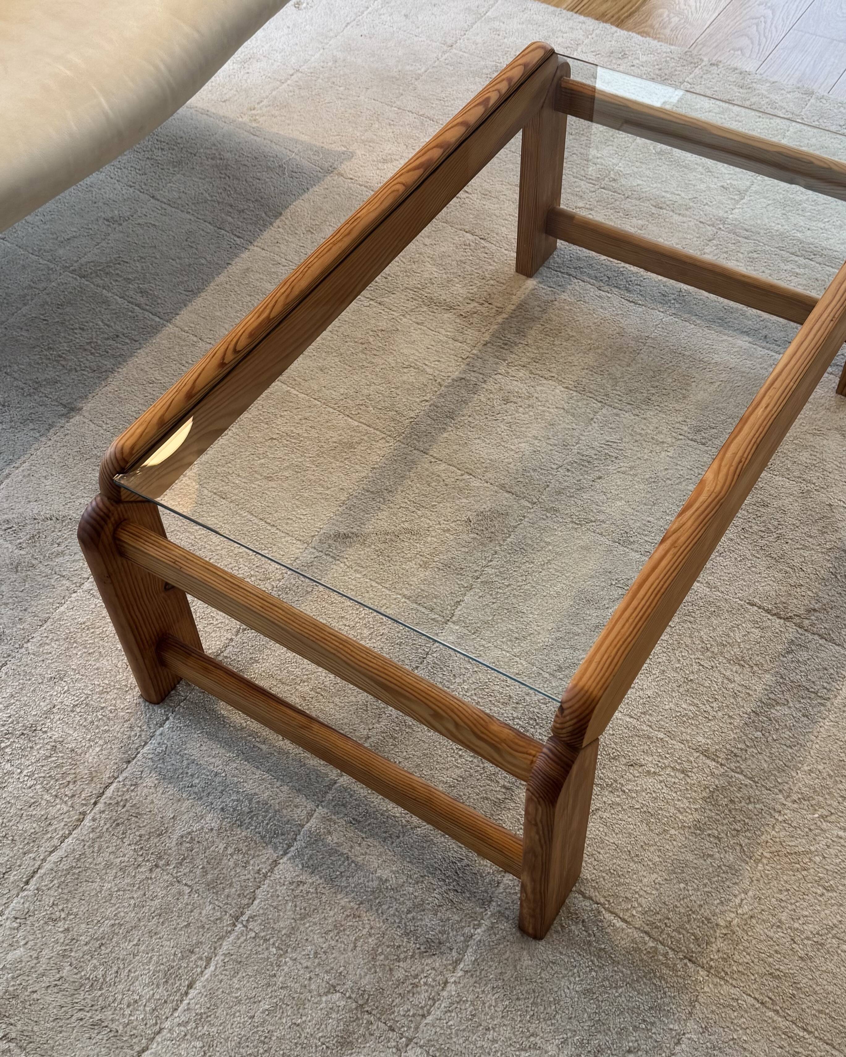 TRAVERSE - Coffee table in glass and wood