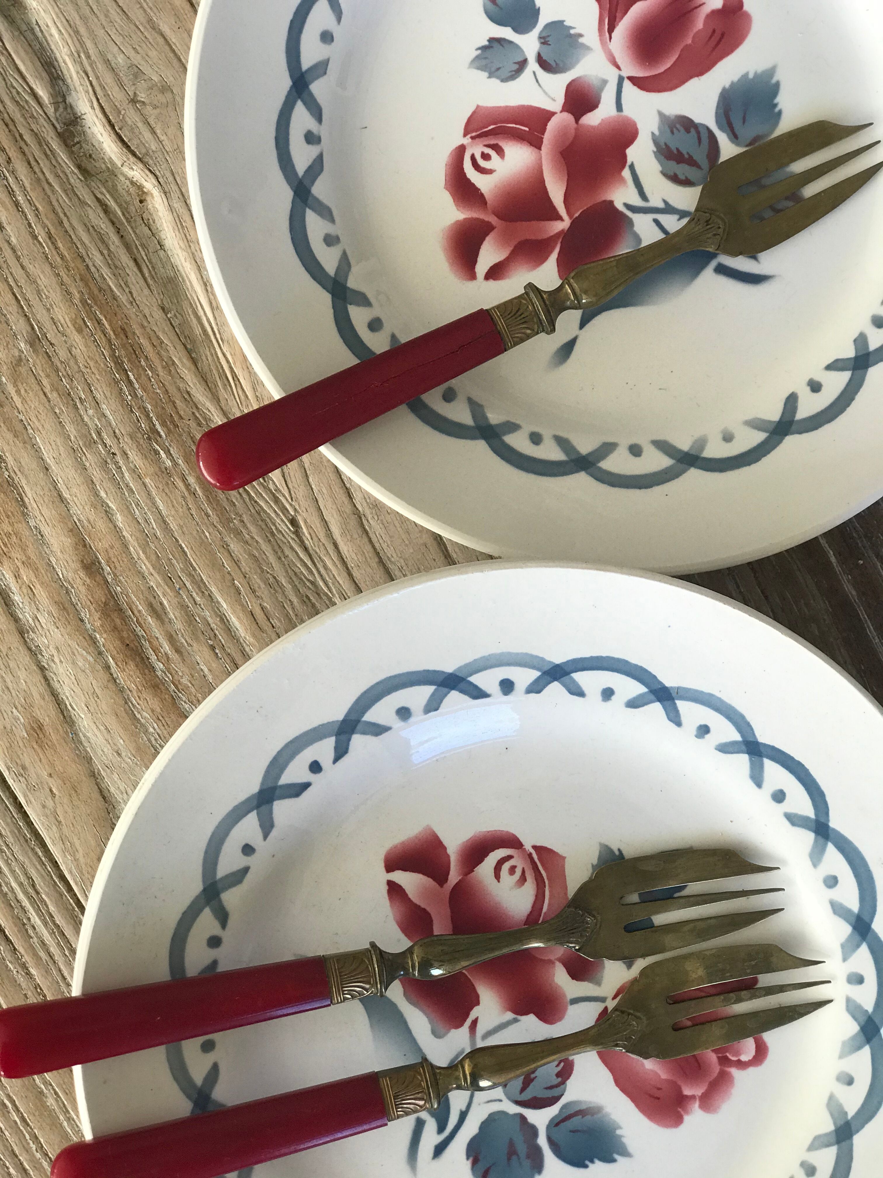 Lot of 6 dessert plates