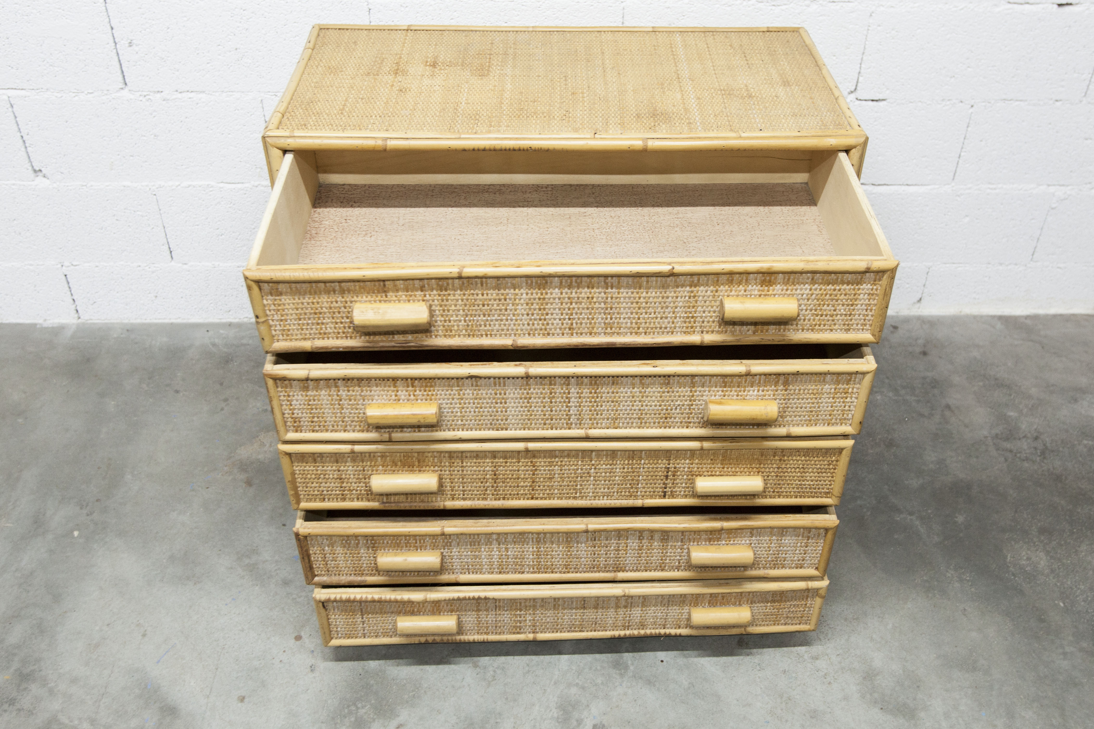 Commode en rotin à 5 tiroirs 1970