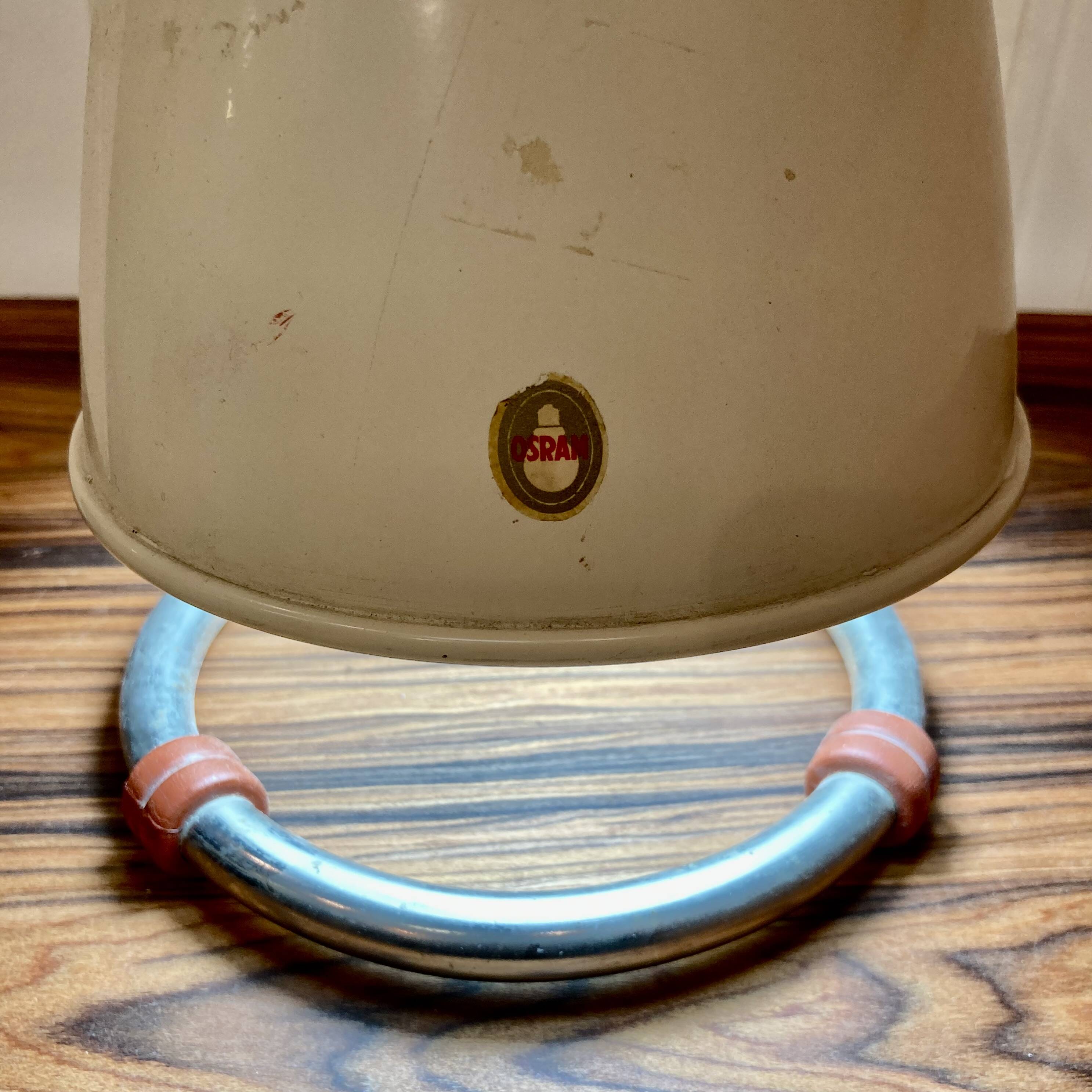 Paire de grandes lampes métal osram 1950.