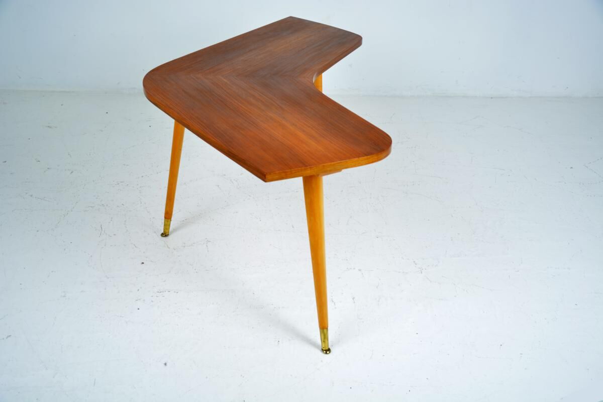 Coffee table 'boomerang' free-form dating back to the 1960s