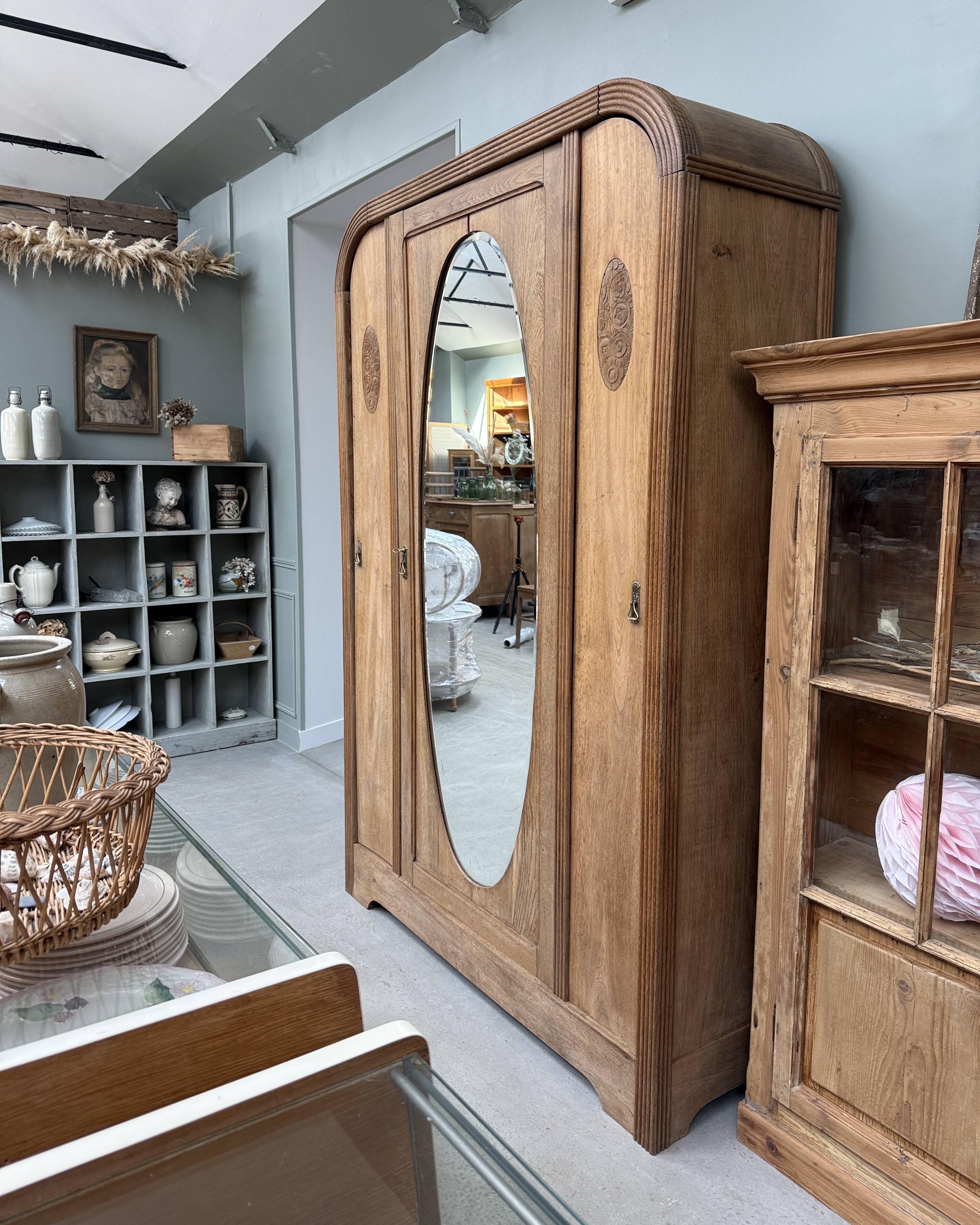 Art Deco oak wardrobe (renovated)