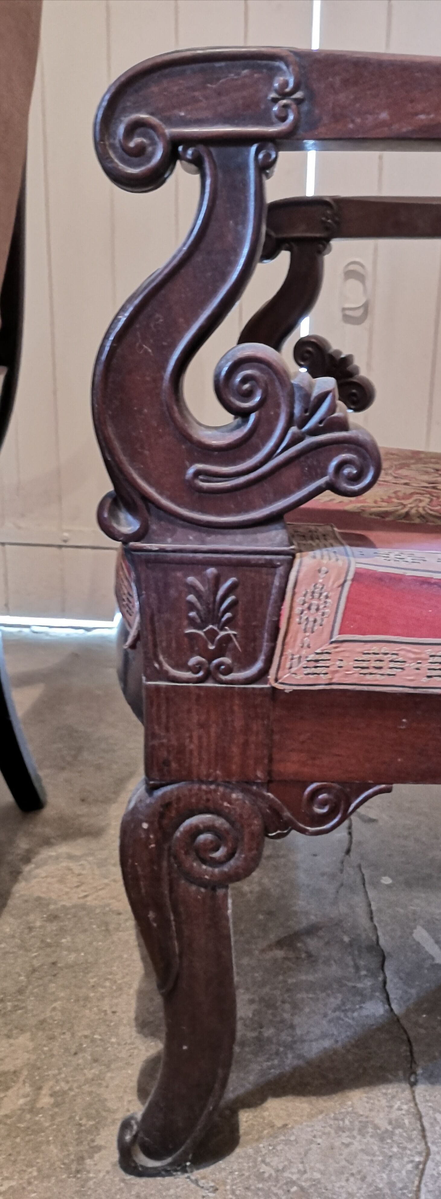 Lot of 2 armchairs era Mahogany restoration