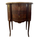 Commode Louis XV en marqueterie et bronze doré, plateau en marbre