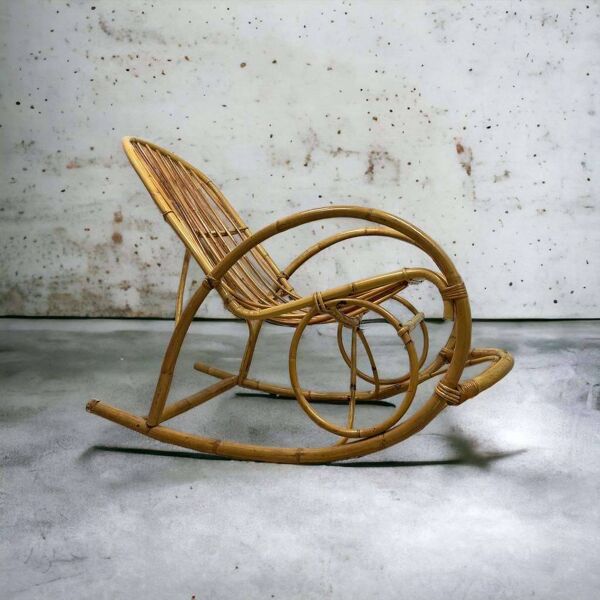 Rocking chair vintage en osier 'rohé'