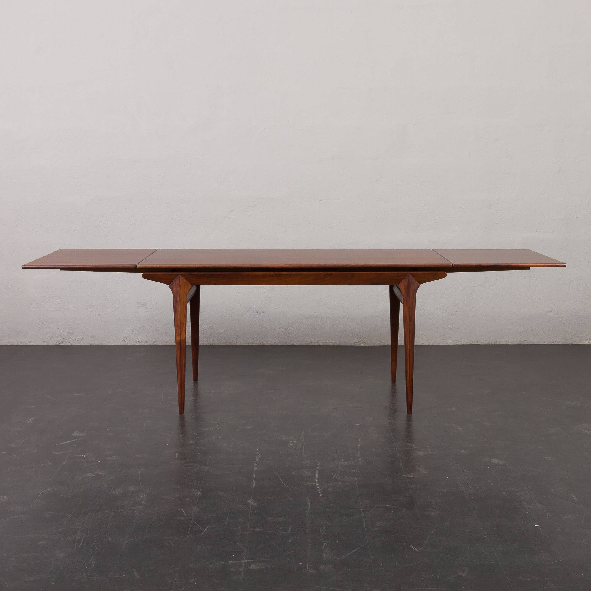 Mid-century Extendable Rosewood Dining Table, Model 10, Johannes Andersen for Hans Bech, Denmark, 19