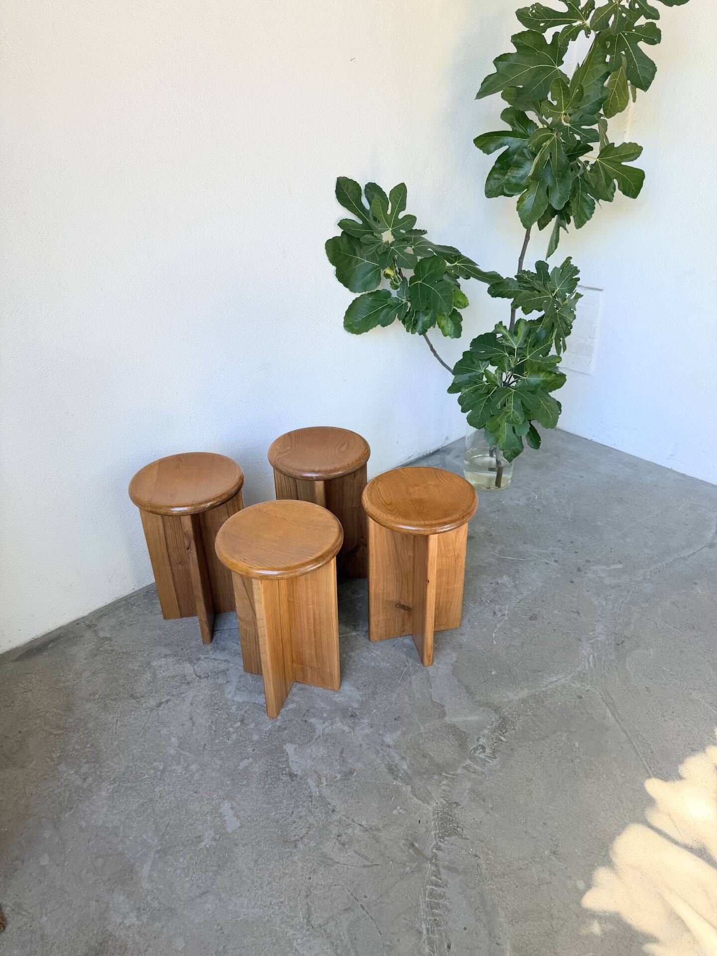 Set of 4 oak stools from the 1950s, constructivist style.