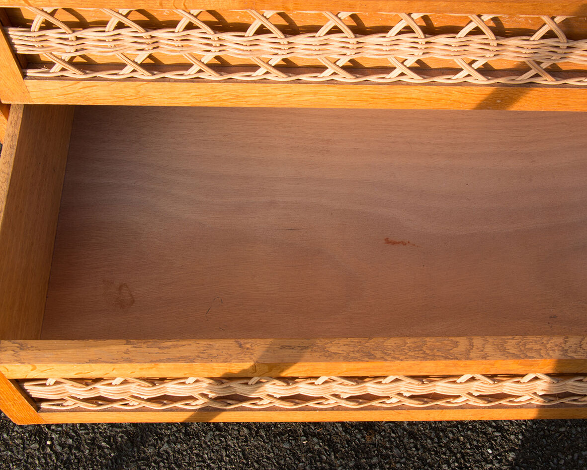 Commode en rotin