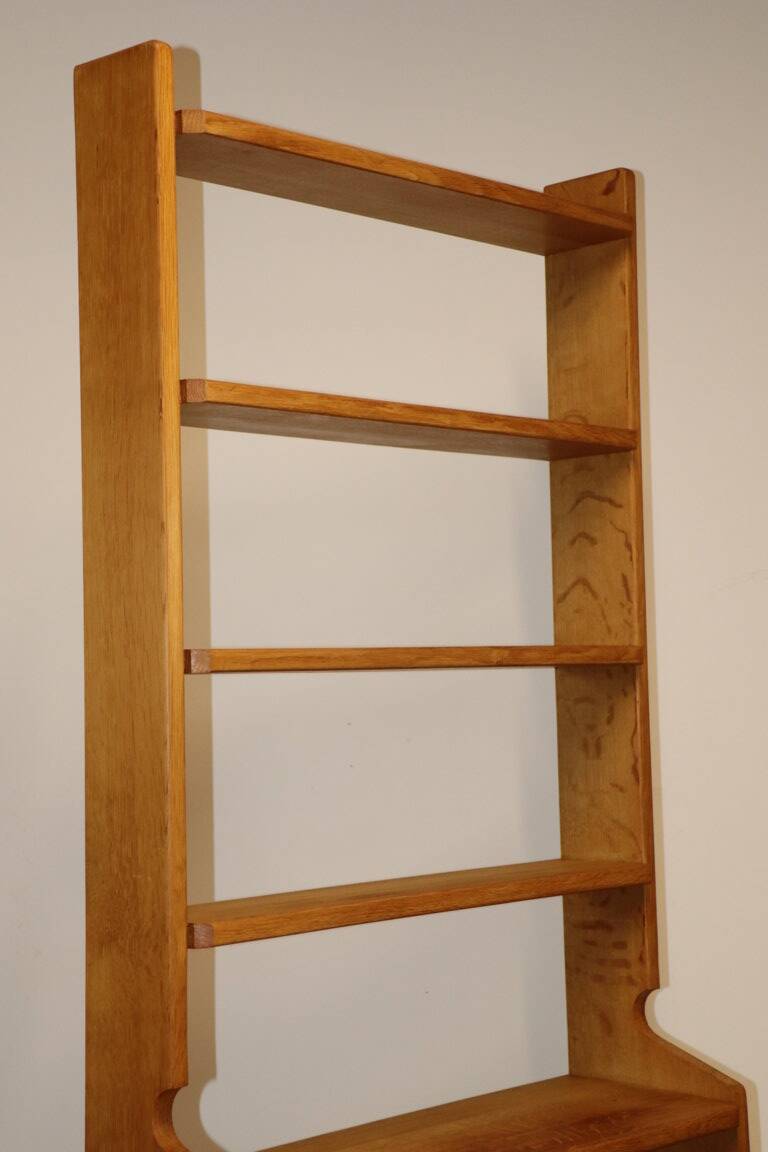 Guillerme and Chambron bookcase shelf in oak, 1960