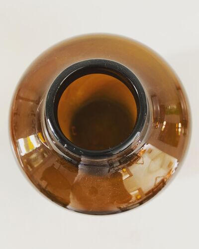 Vase en verre soufflé vintage ambré signé Claude Morin, Dieulefit, Drôme