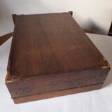 Ancienne boite à clés - Cléfier en bois à porte dorée fleurs peintes