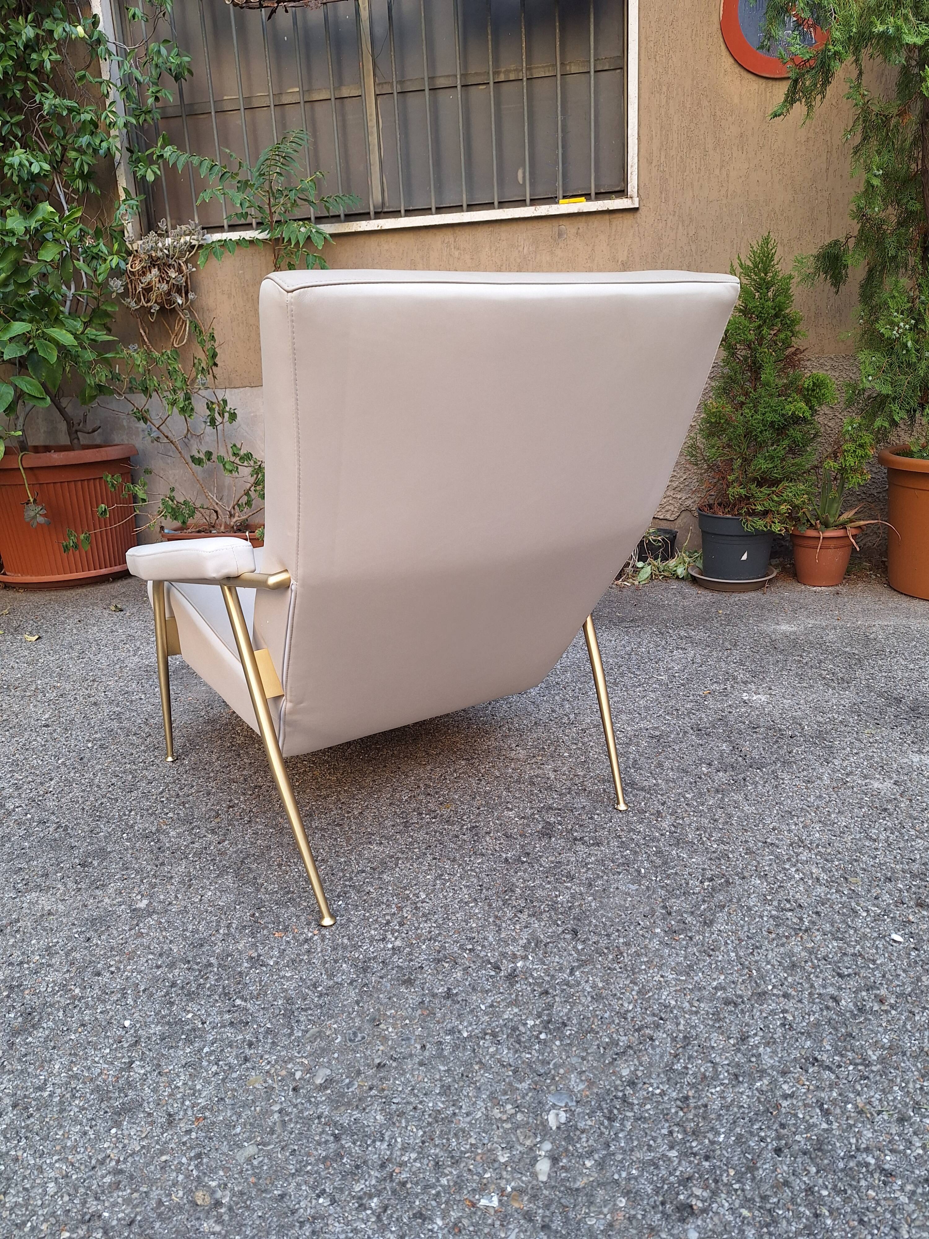 poltrona D.153.1 deza distex en cuir gio ponti pour molteni