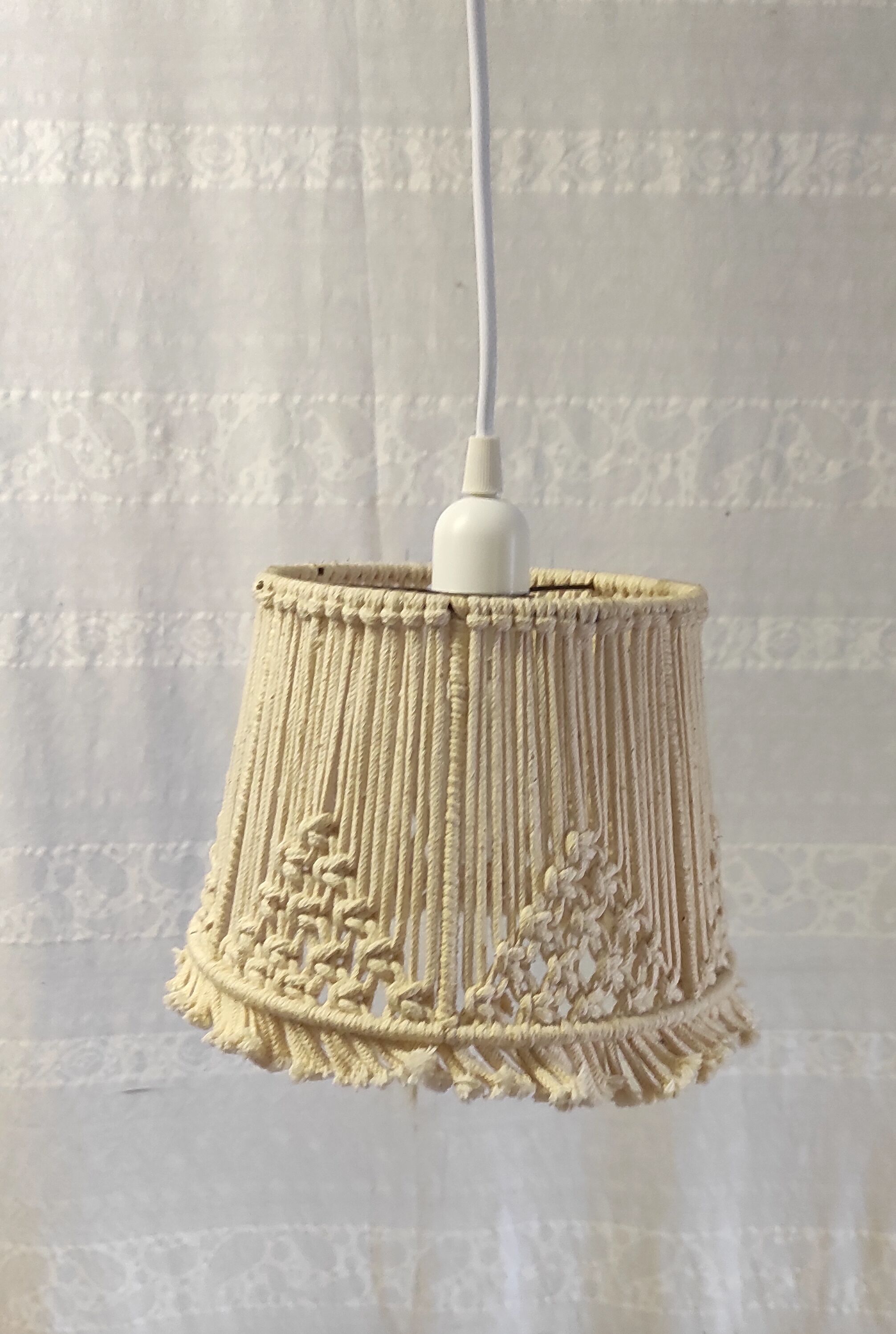Suspension in macramé – 60s/70s