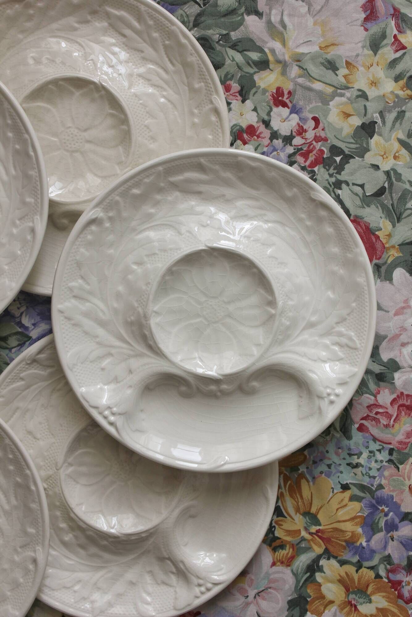 6 vintage Gien white slip earthenware artichoke plates