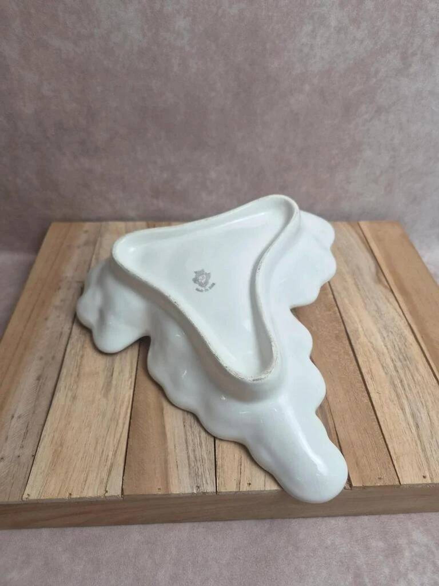 Vintage Italian barbotine grape plate – G.b.c. Made in Italy