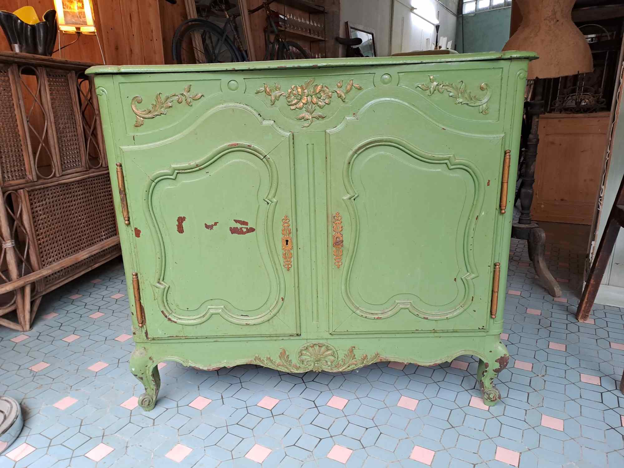 Small sideboard Louis XV look industrial workshop