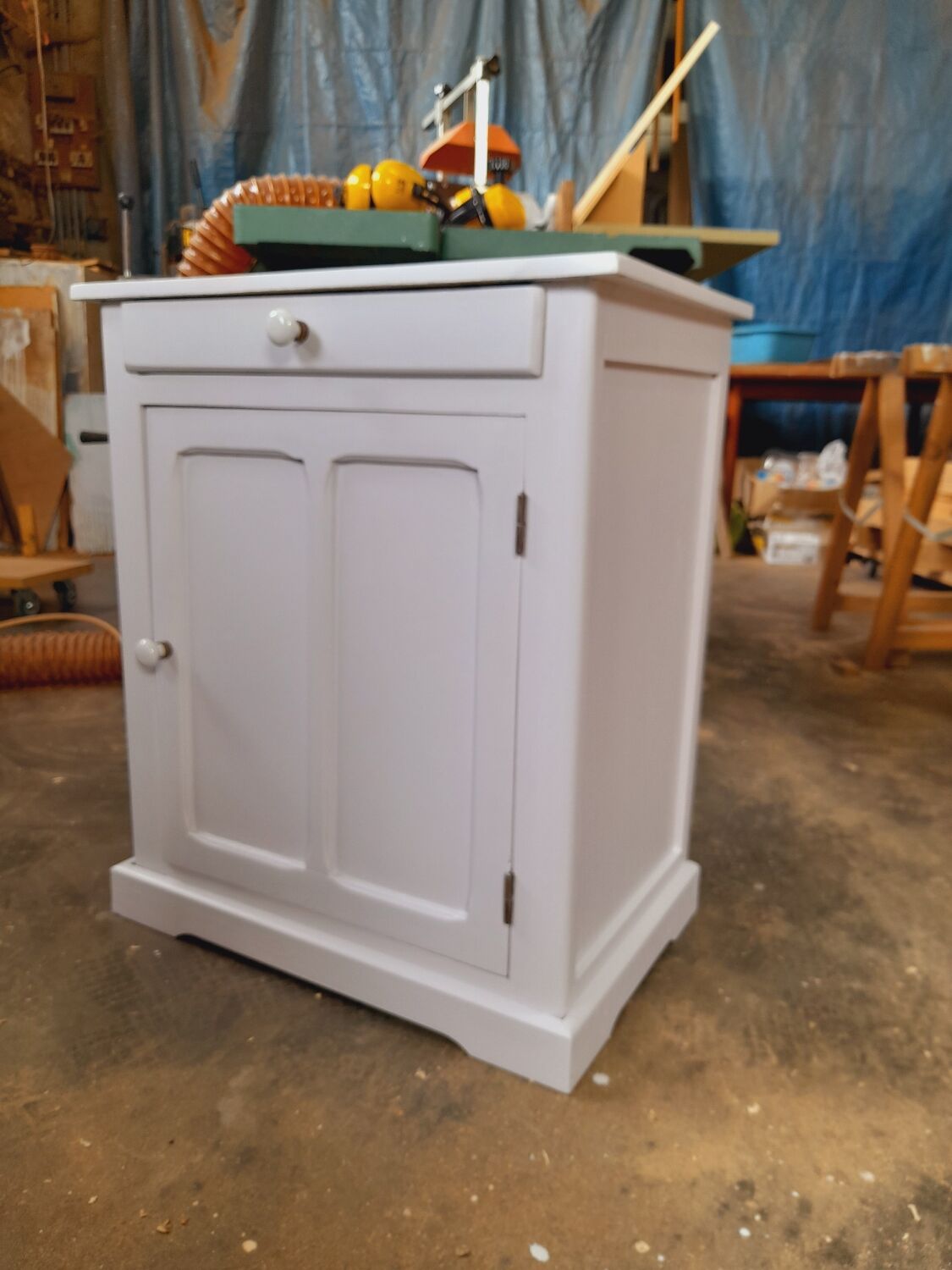 Buffet or Parisian bedside