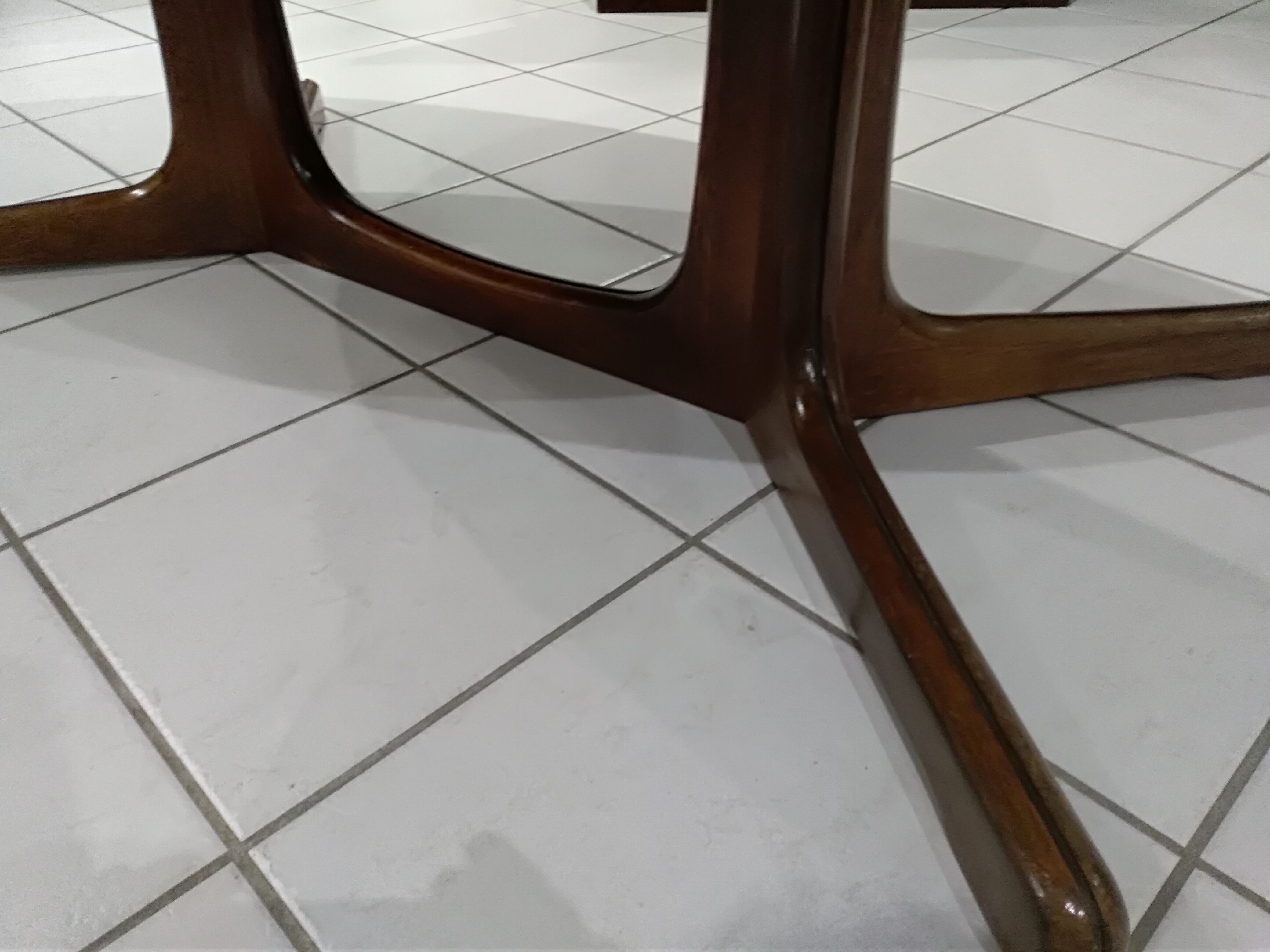 Expandable Baumann vintage table 1970