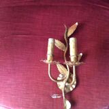 Wall lamp in gold metal