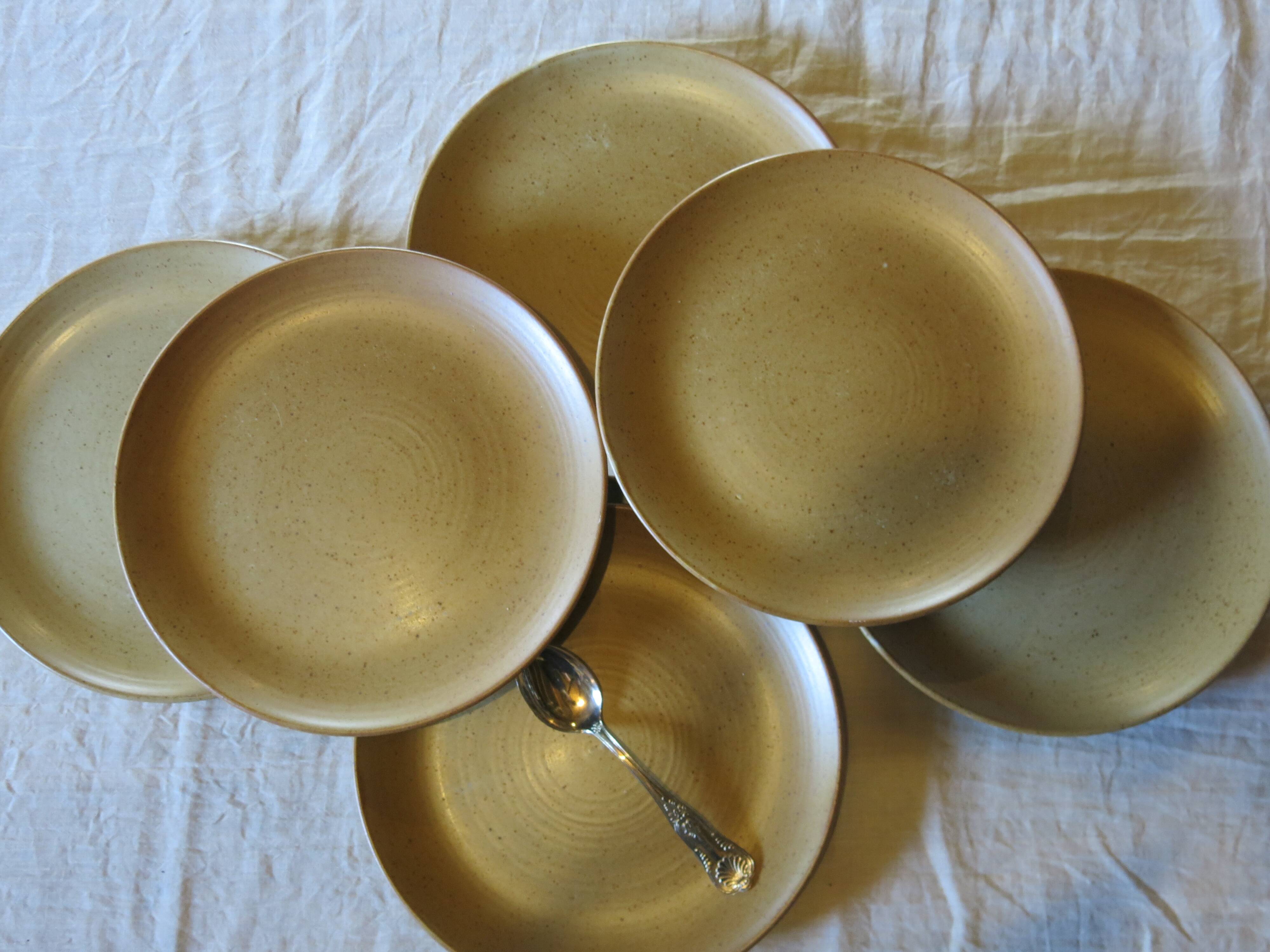 6 French stoneware dessert plates in very good condition