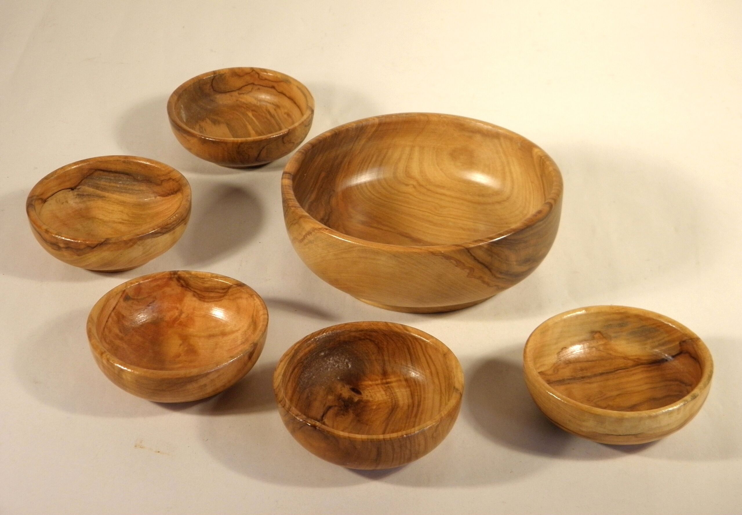 Six olive wood cups