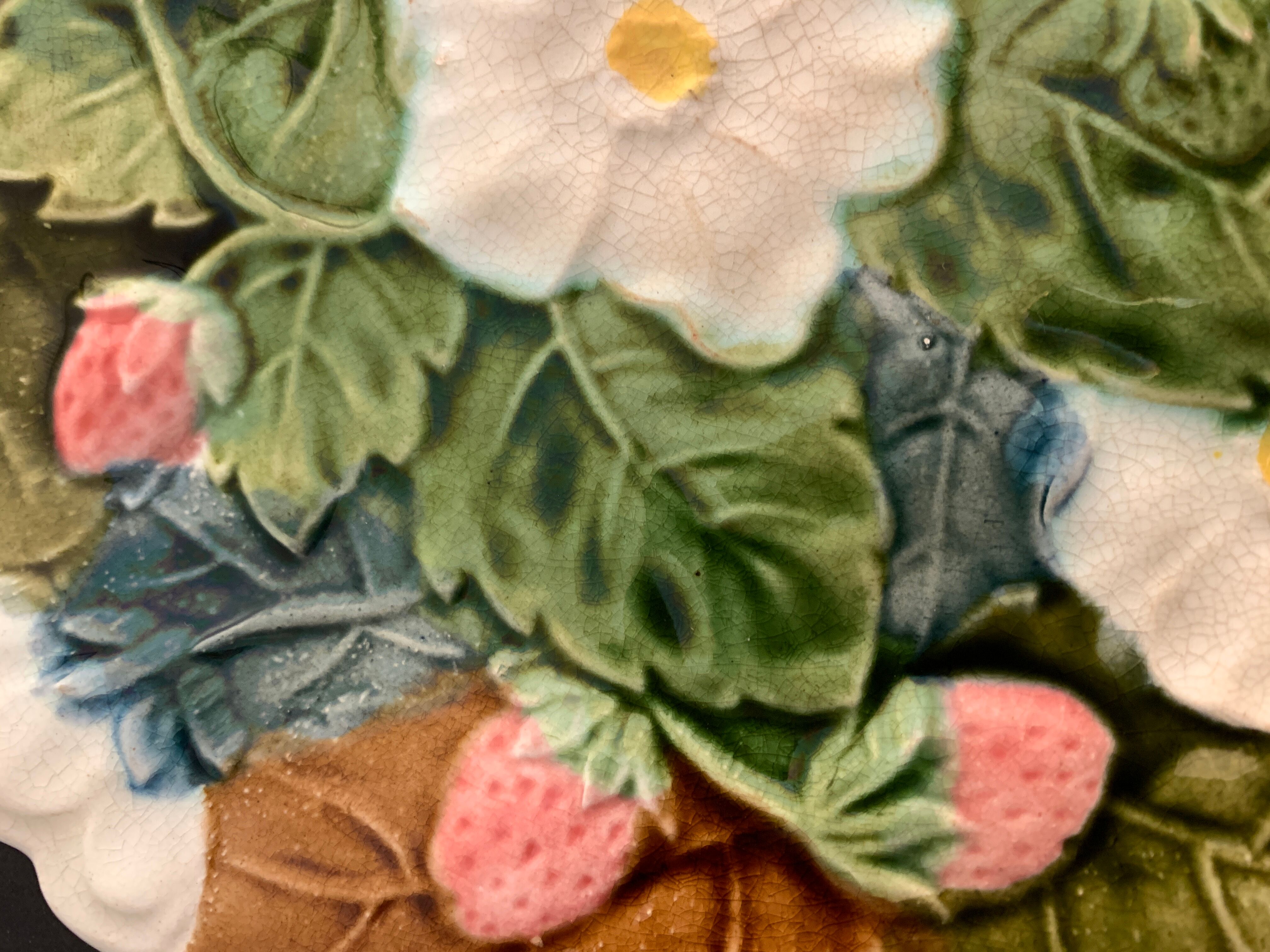 4 old and numbered dessert plates in slurry, strawberry model