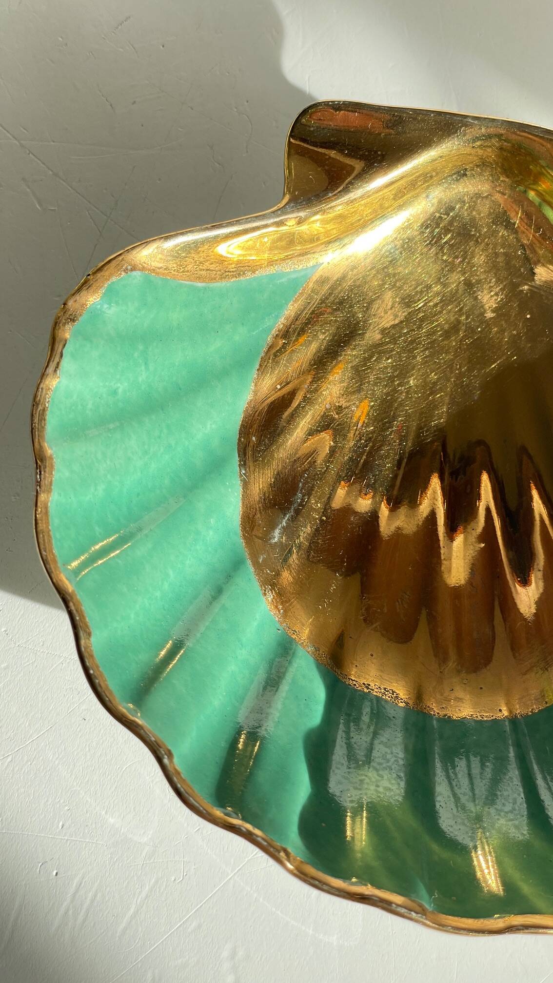 Shell-shaped ashtray and pocket tray Limoges France