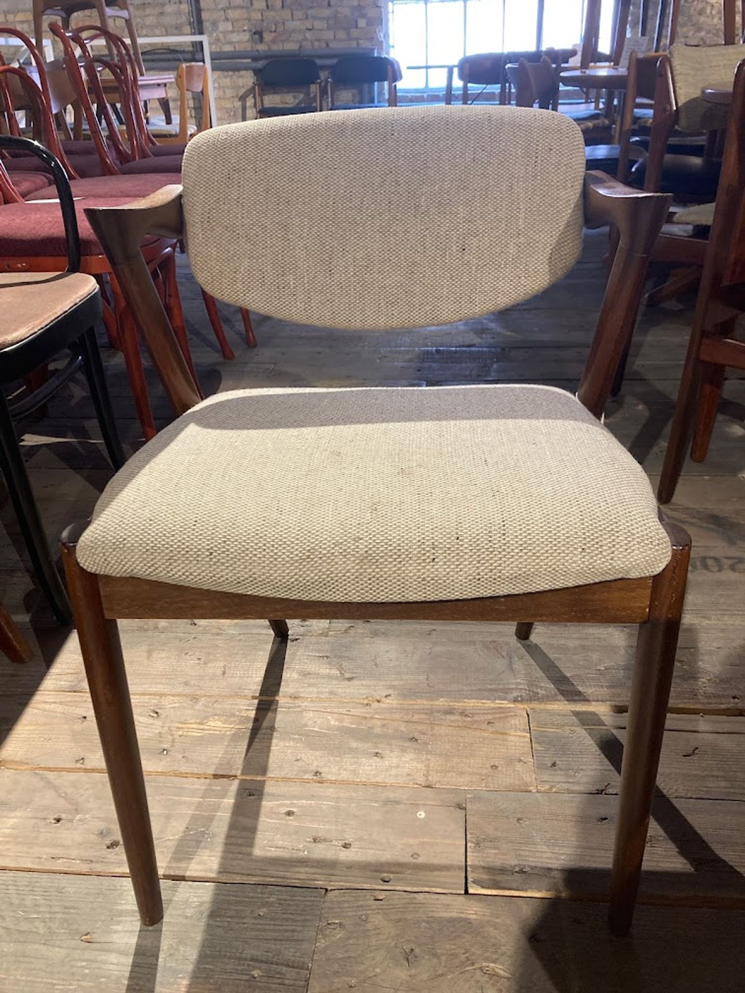 Chaises de salle à manger en teck modèle 42 de Kai Kristiansen pour Schou Andersen