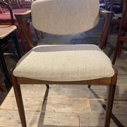 Chaises de salle à manger en teck modèle 42 de Kai Kristiansen pour Schou Andersen