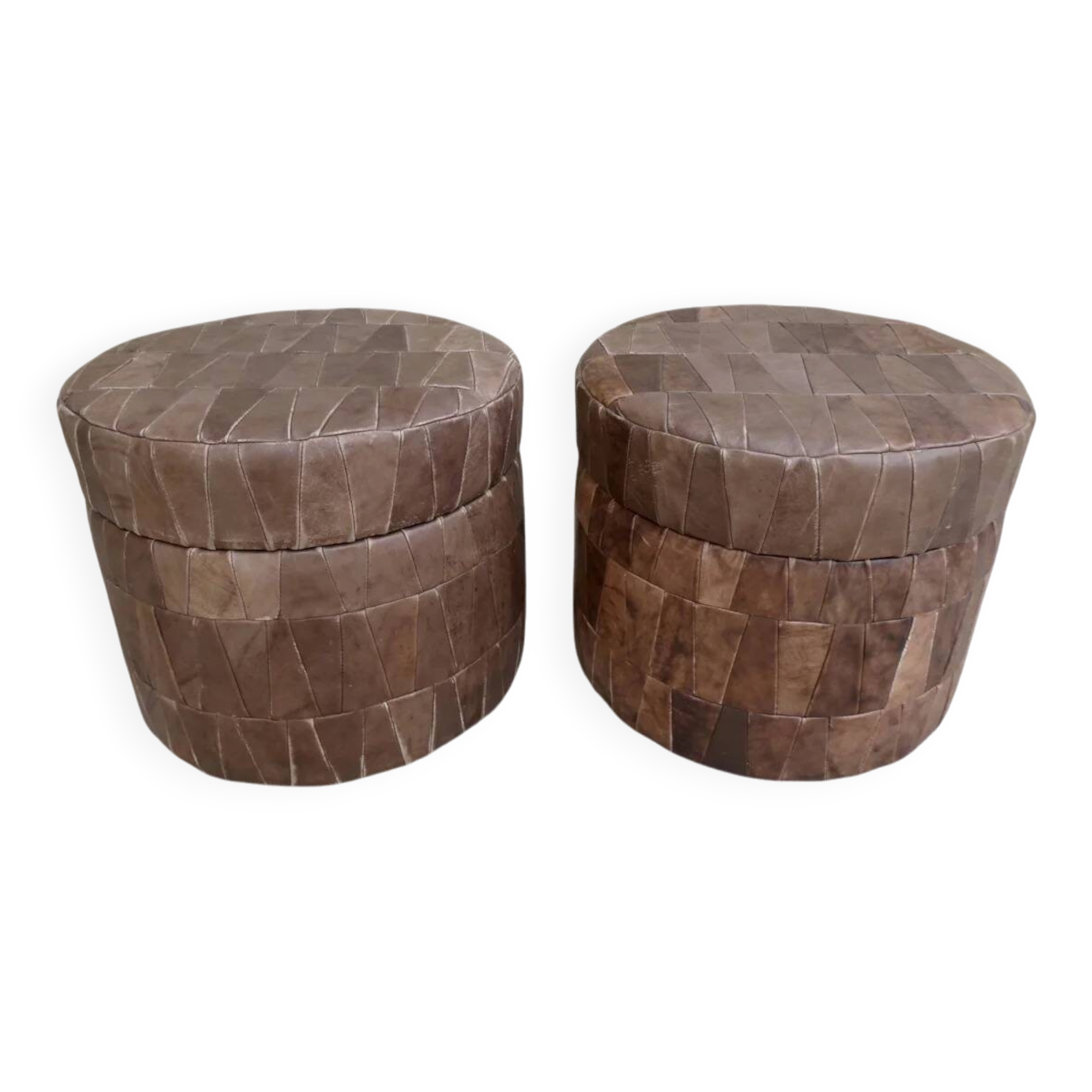 Paire de tabourets pouf avec coffre, en cuir, De Sede, vers 1970
