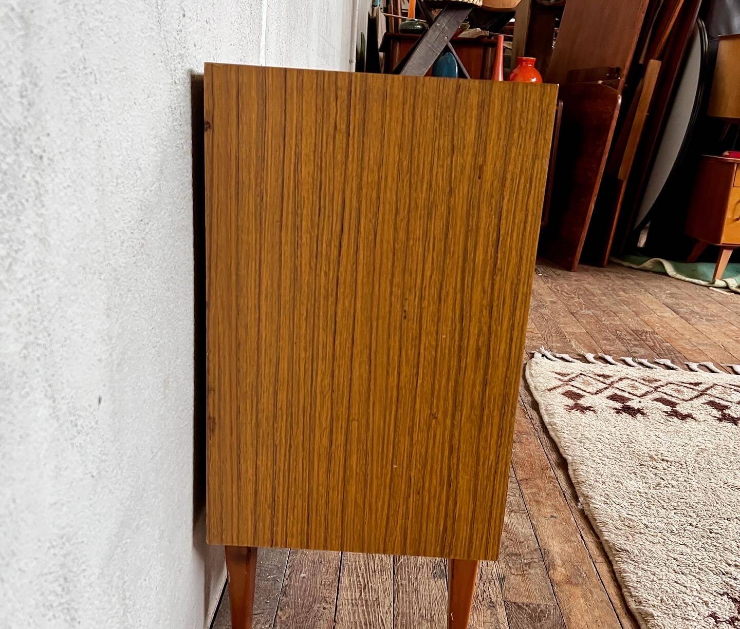 Enfilade buffet vintage Mobel en bois et formica - 1960