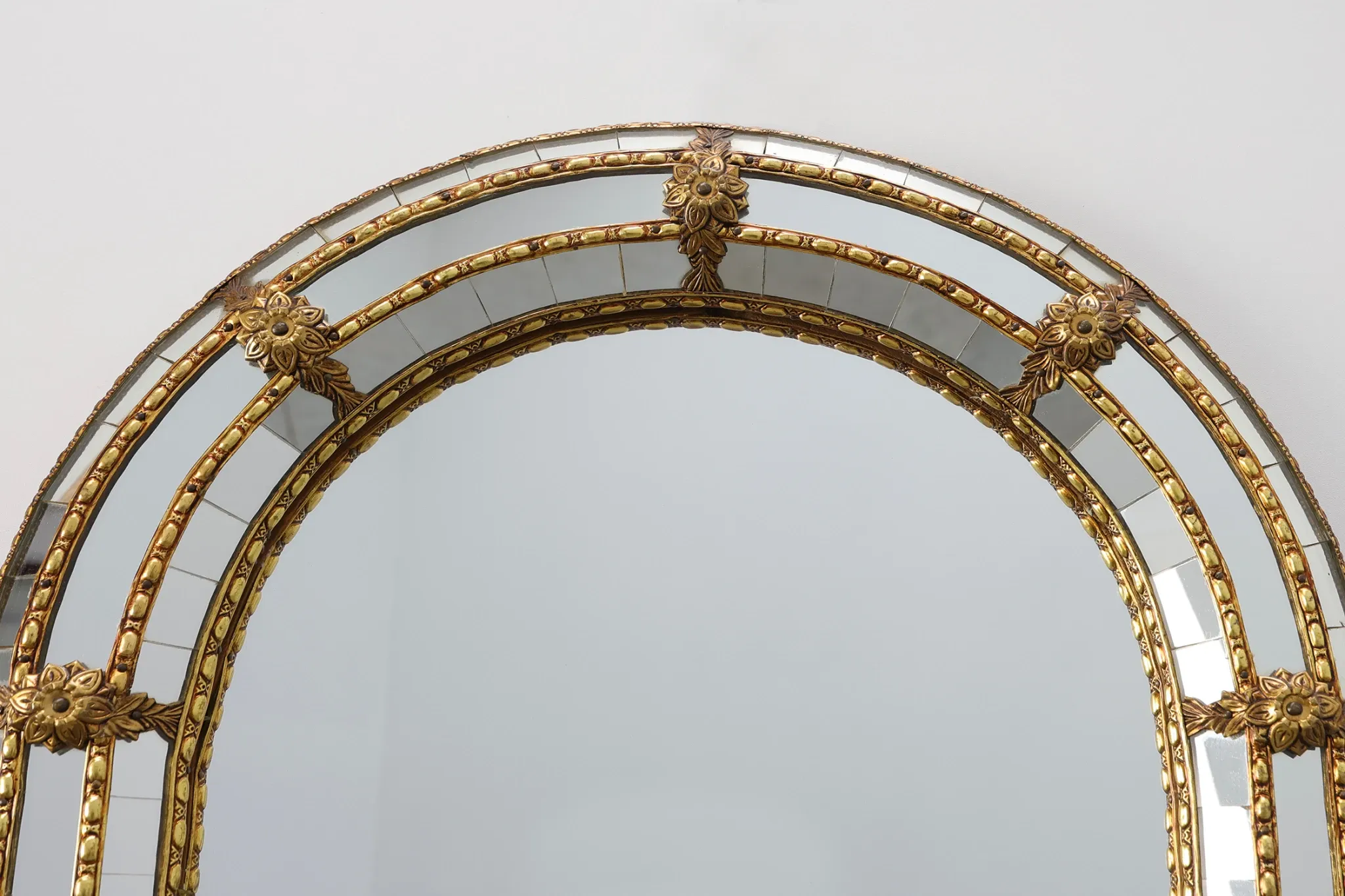 Venetian Style Arched Mirror with Gilt Beaded and Glass Frame, Italy, 20th