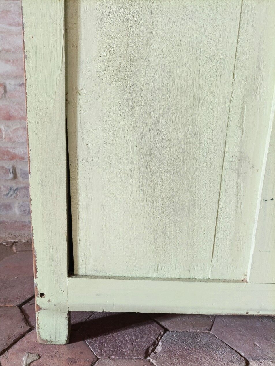 Armoire parisienne
