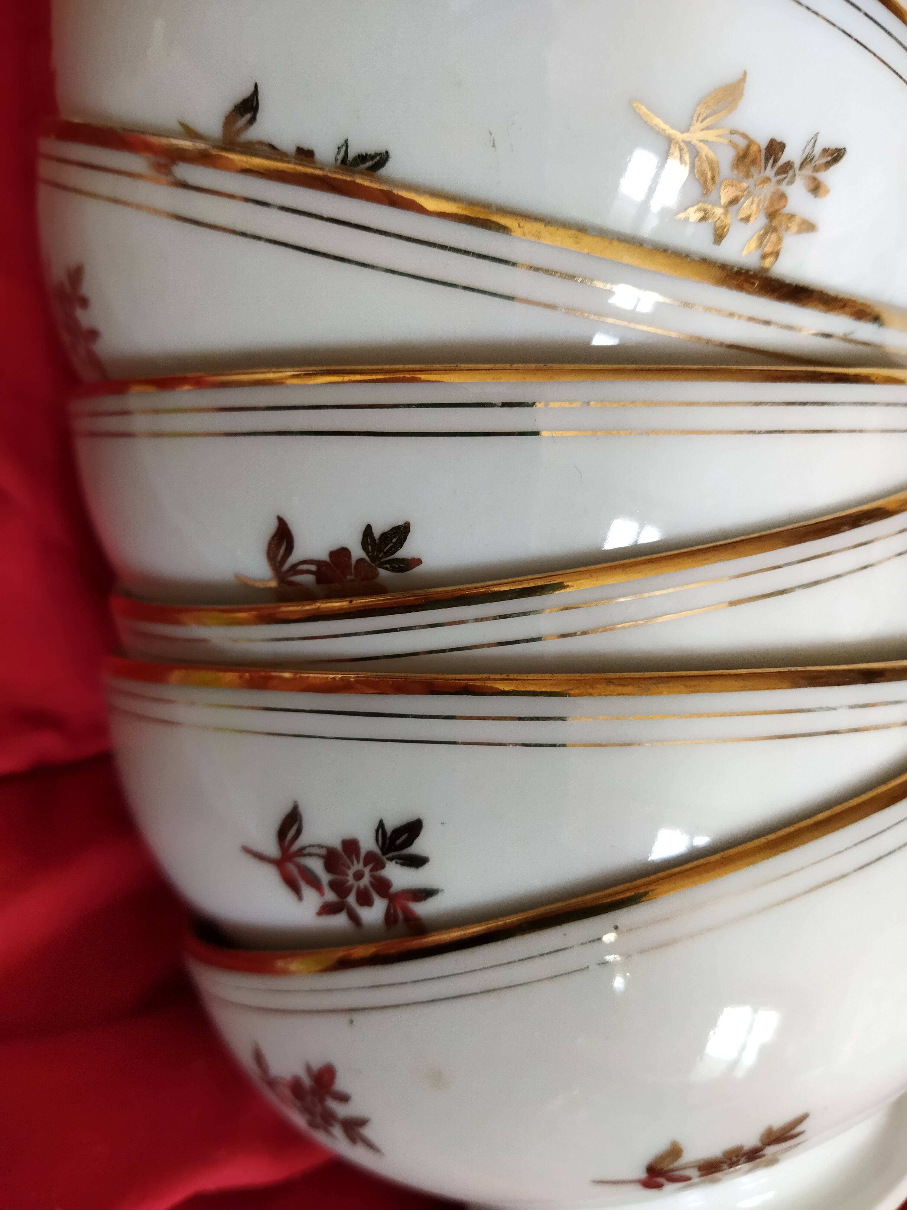 6 bols en porcelaine de Vierzon