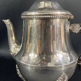 Théière en métal argenté ercuis décor frise de rang perles style louis xvi
