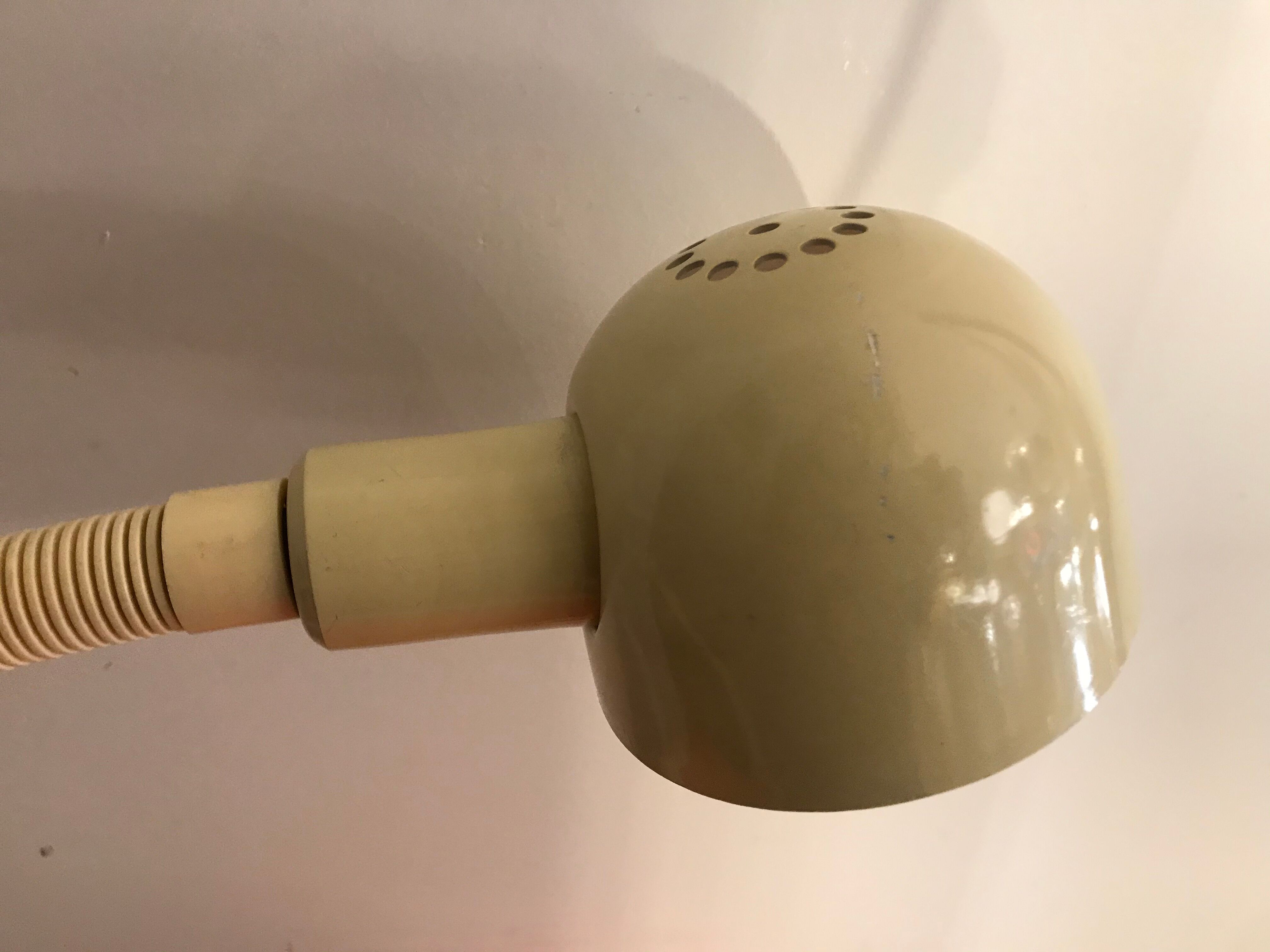 Hebi cream Snake lamp Isao Hosoe for Valenti 1970