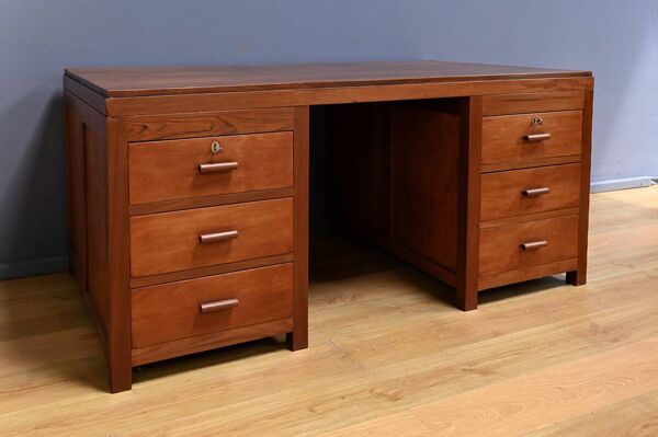 Bureau de Commerce en Teck – 1930