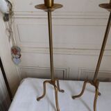 Pair of bronze candlesticks resting on 3 feet modern design
