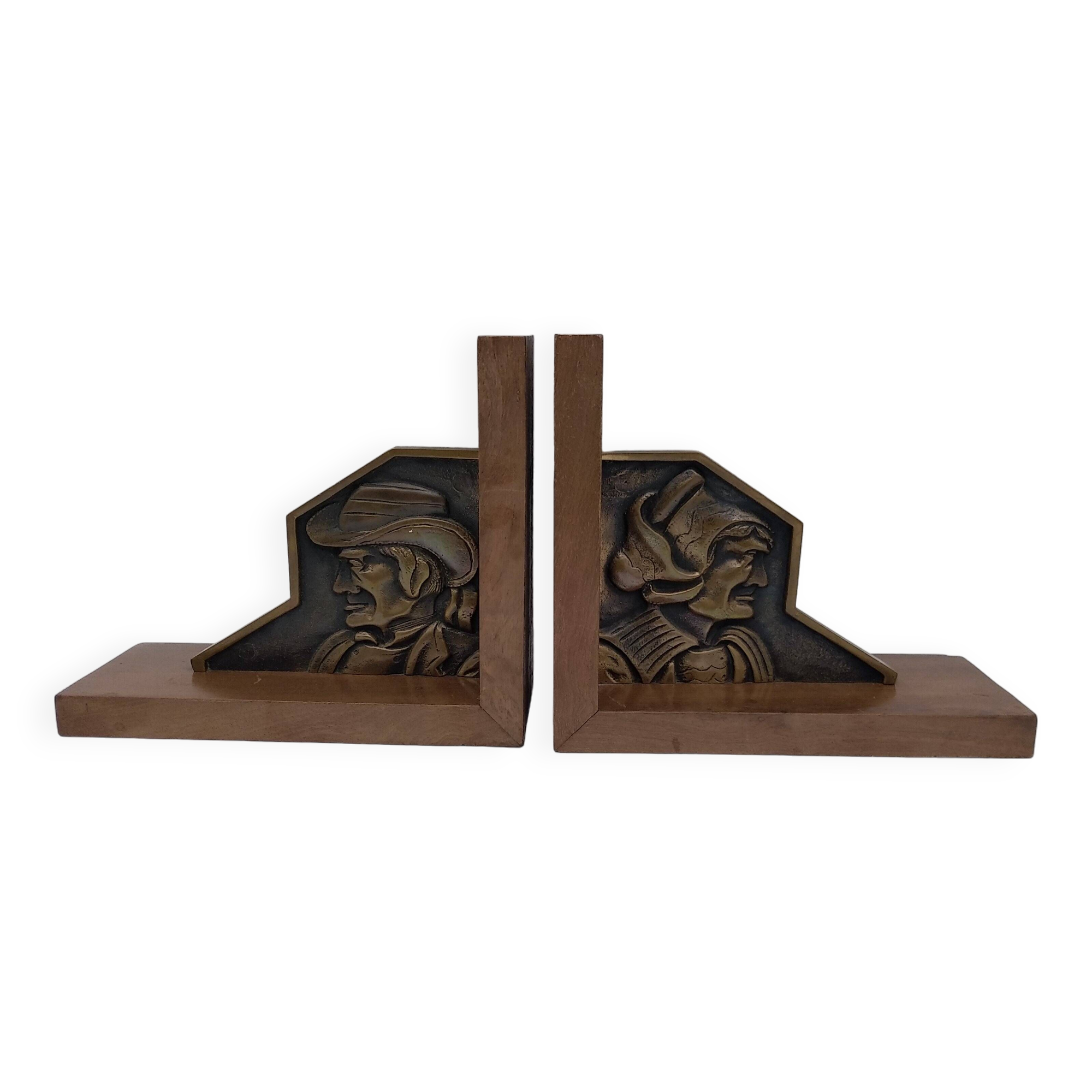 Pair of Breton couple bookends in bronze and wood.