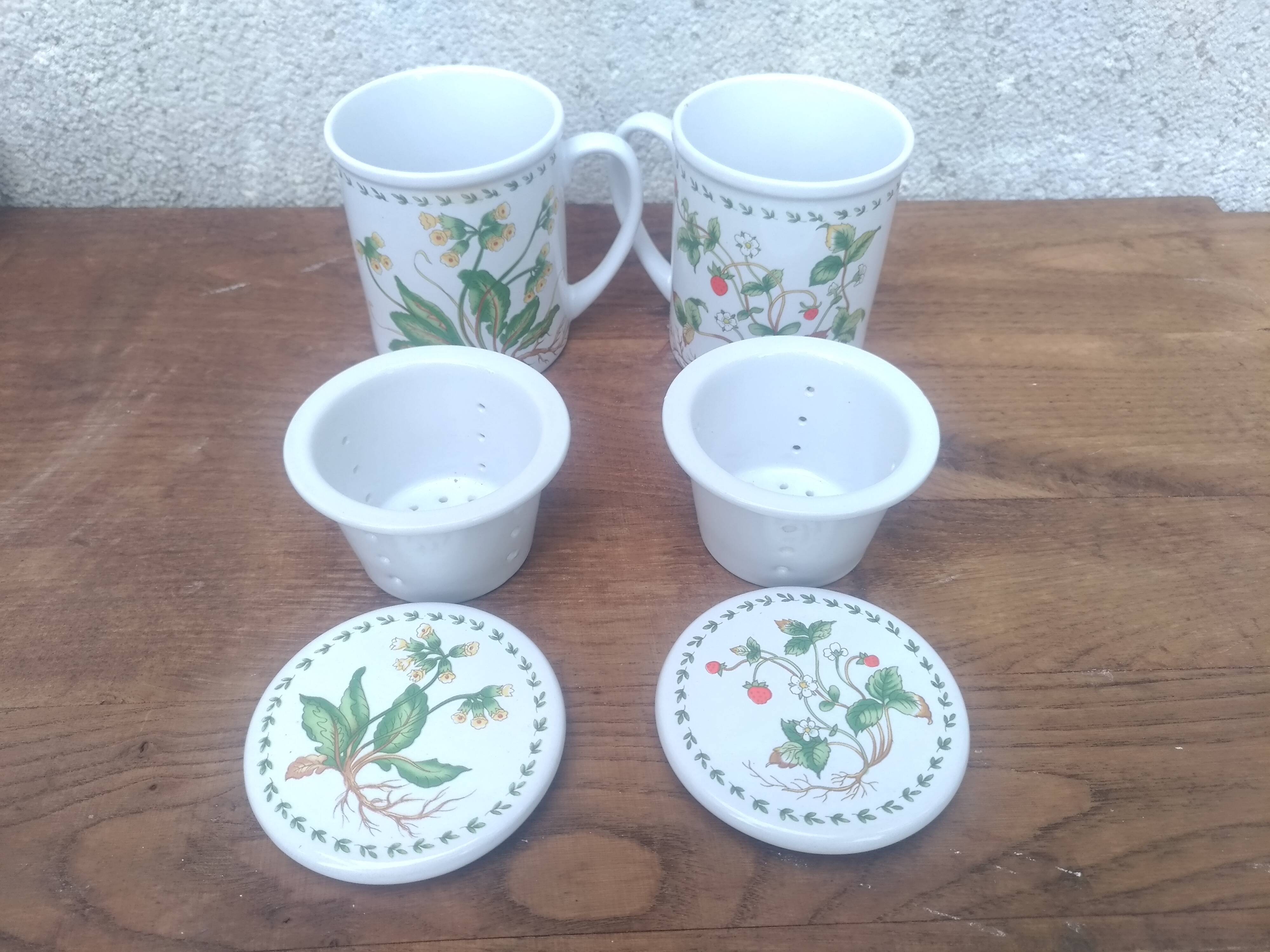 Tasses en porcelaine