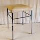 Tabouret vintage en métal chromé et similicuir blanc - mid. XXeme