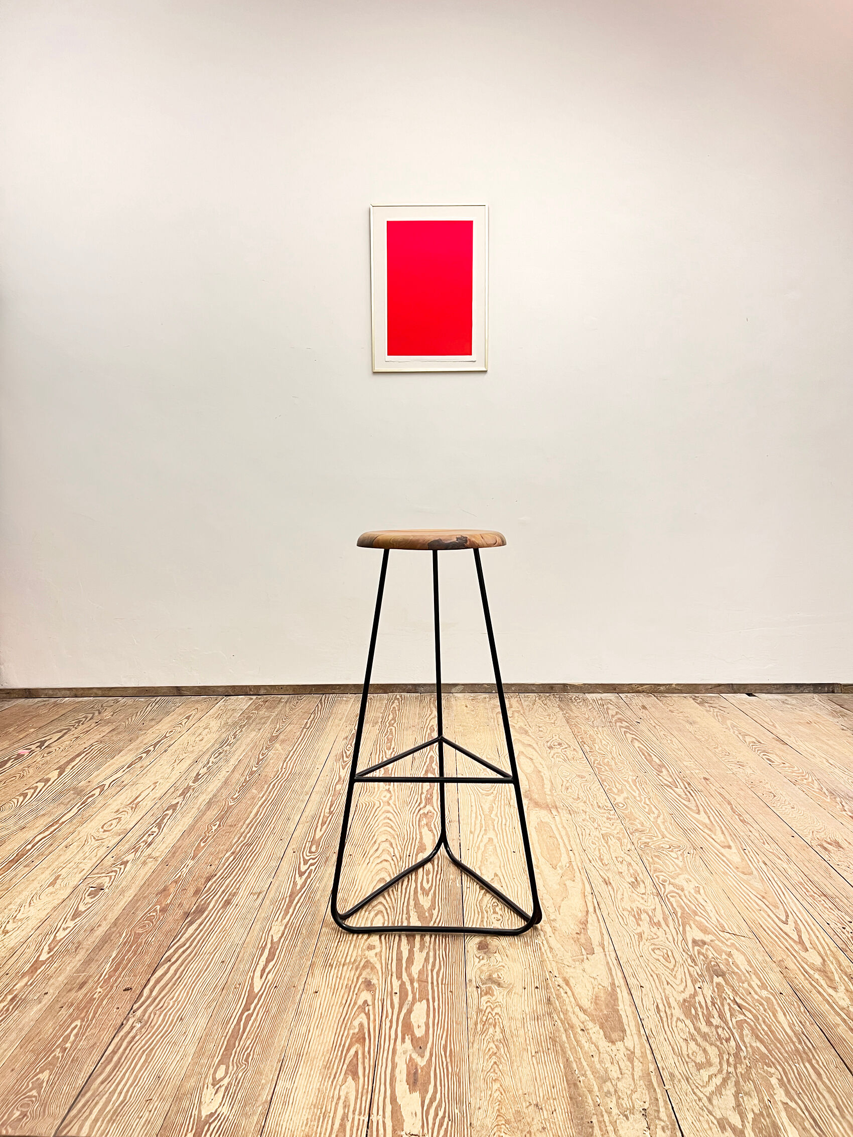 Bar stool in steel and walnut