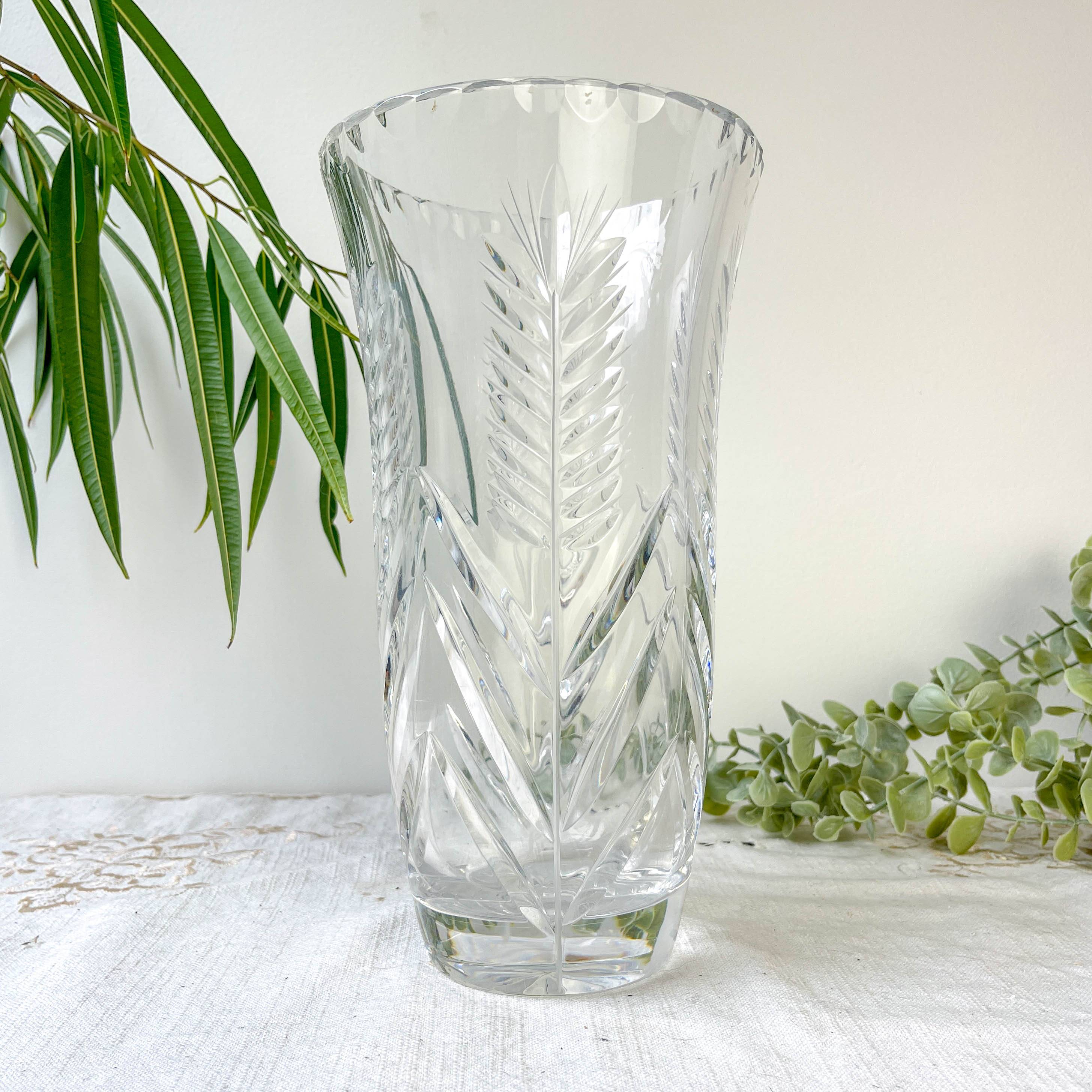 Vintage crystal vase with chiseled pattern