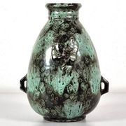 Vase avec décoration d'ours par S.T. Erik Upsala