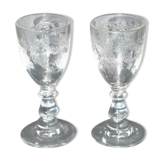 Lot de 2 verres à liqueur en cristal gravé à l'acide décor fleuri "cristal de roche"