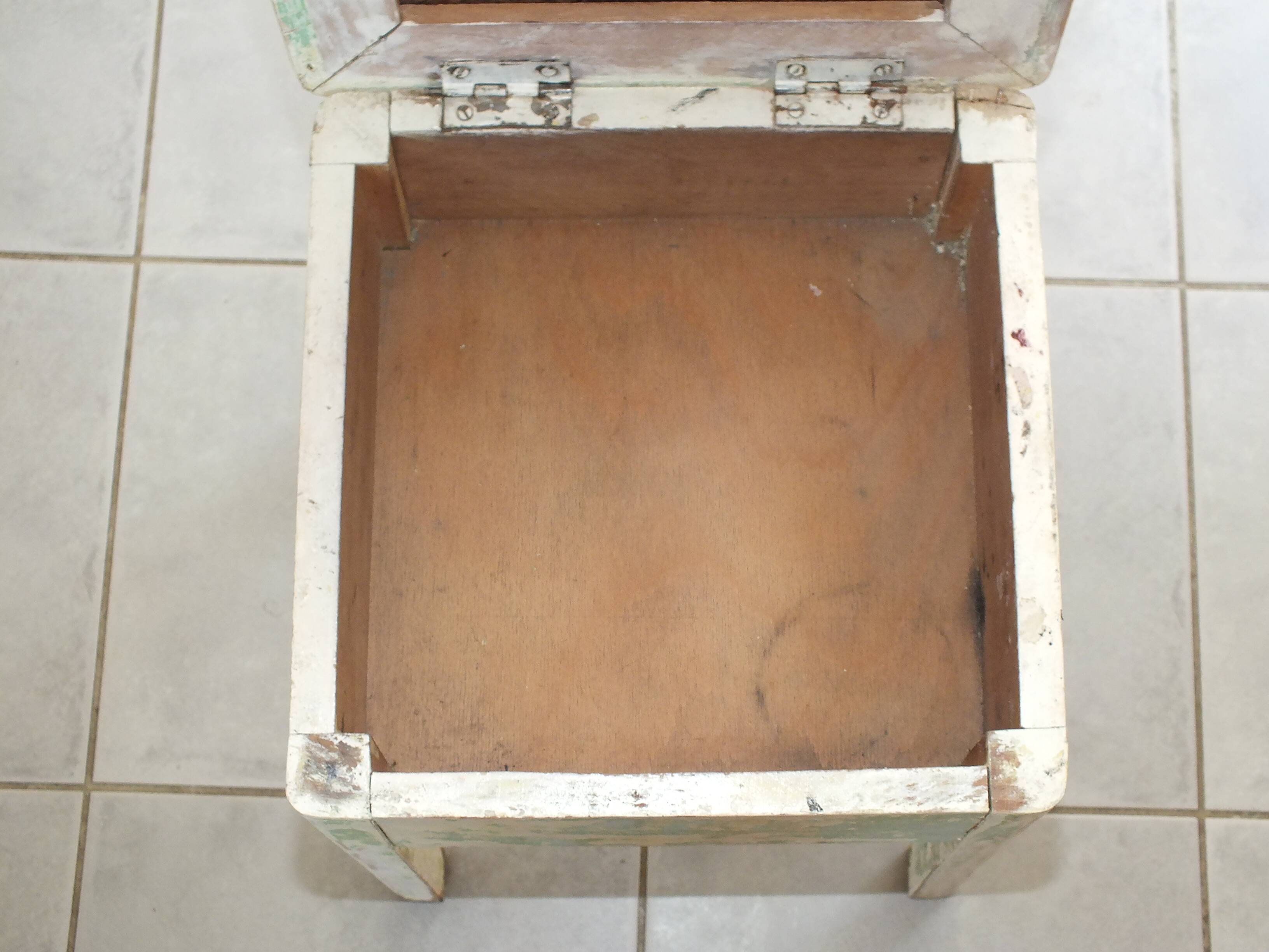 1950s chest stool in green and white painted wood