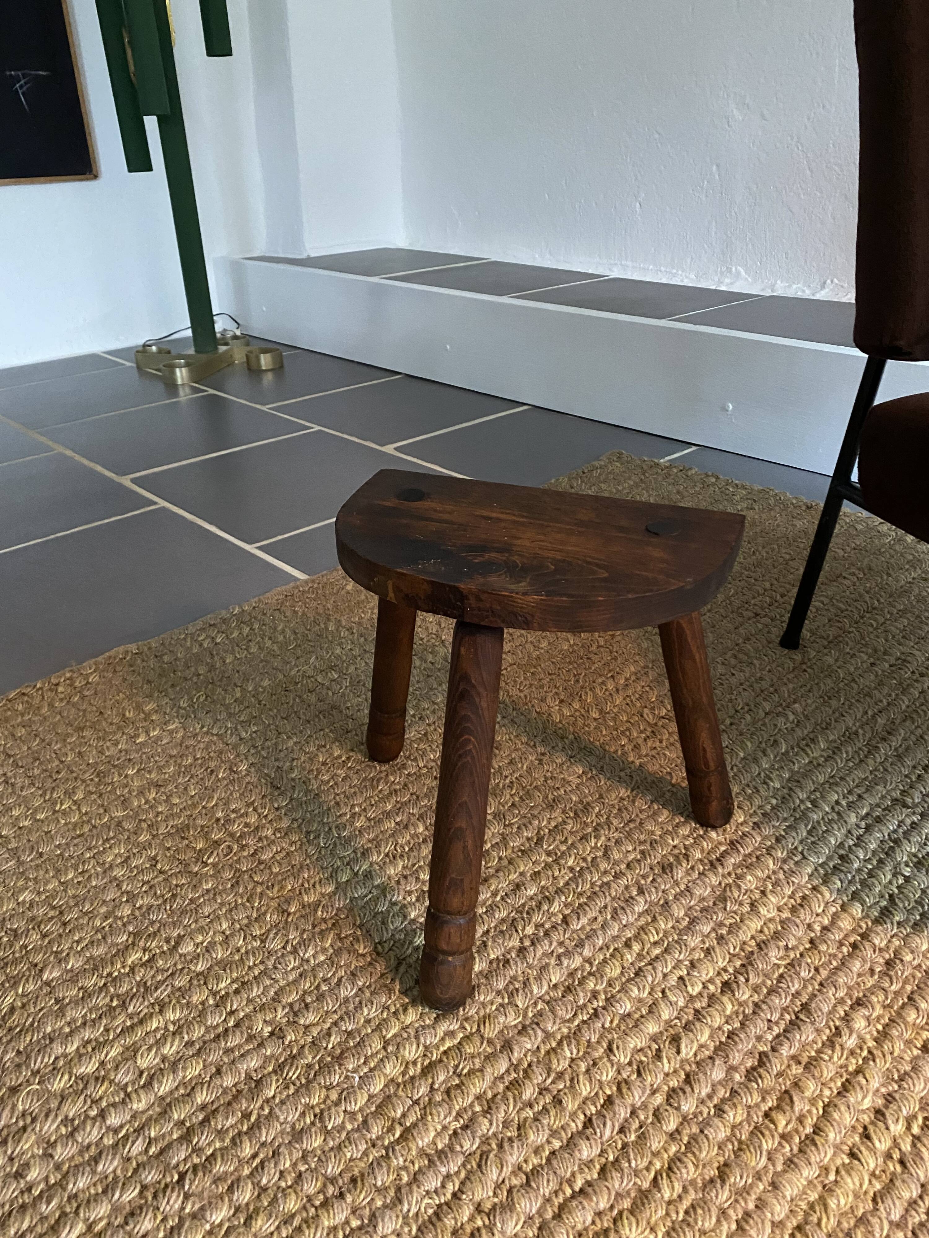 Tabouret de ferme bois tripode vintage