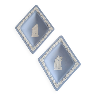 Lot of 2 Wedgwood 1955 pocket emptiers. In very good condition.