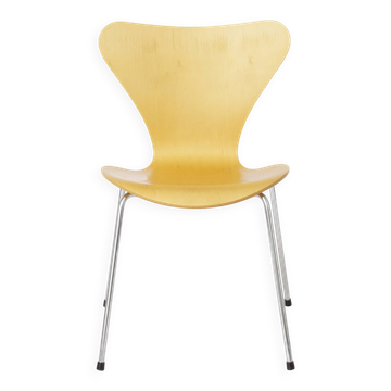 Arne Jacobsen Chair 3107 (Series 7), Beechwood Shell, Chrome Legs, Danish