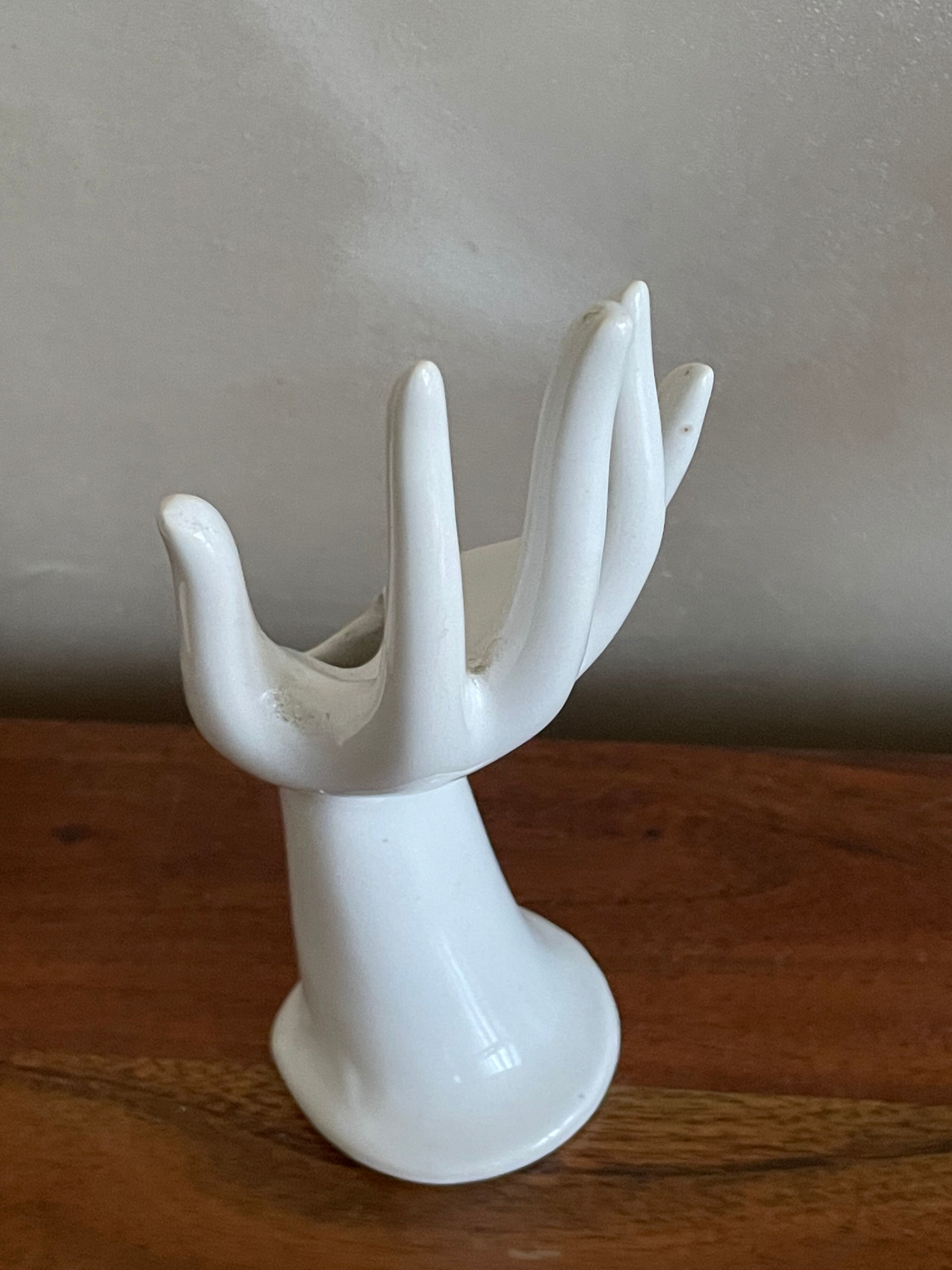 Ceramic hand baguier